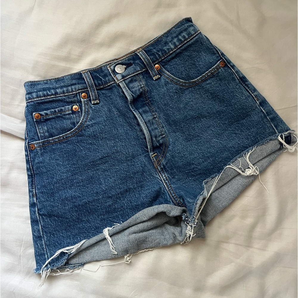 Levi jean shorts